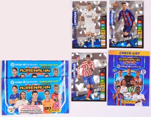 2 booster packs + 3 Limited cards LALIGA 2022/2023